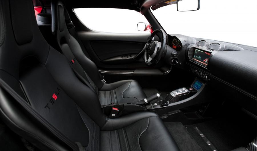 Интерьер Tesla Roadster Sport 2010 года  (фото 6 из 66)